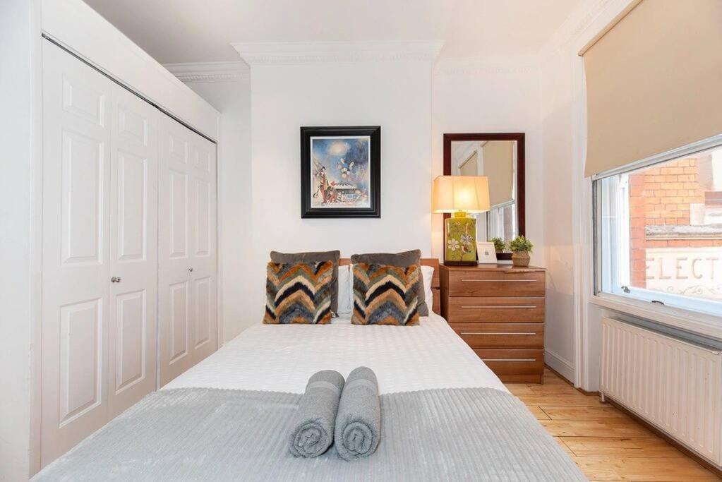 Discover London Central 2 Bedroom In Kensington Exterior photo